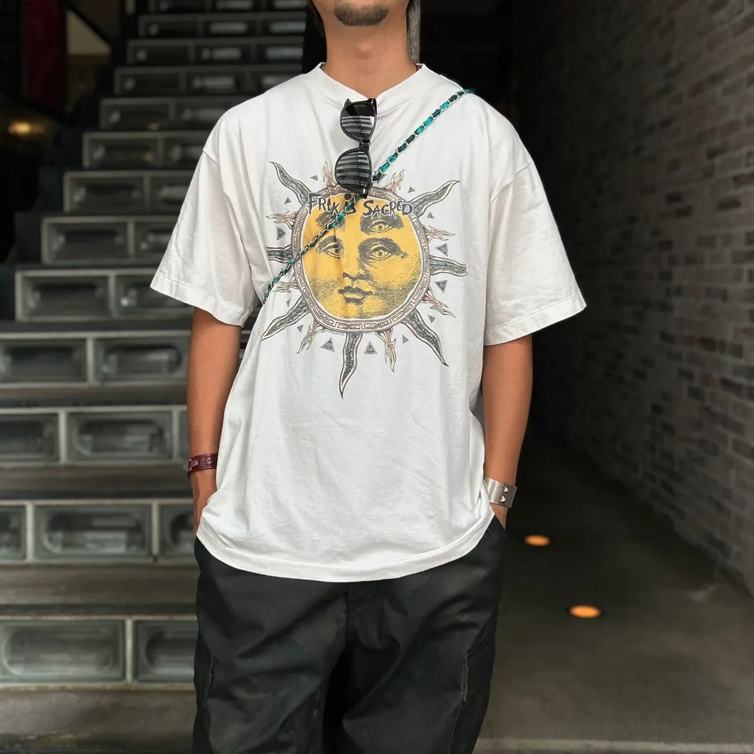 CACTUS PLANT FLEA MARKET x SAINT Mxxxxxx SUN SS TEE/WHT CPFM joint model Four-eye sun printed short sleeves Off-white S-XL Cylindrical fabric without side seams 220g high weight OE yarn ⚠️Note: It is almost meaningless if it is not a cylindrical fabric Customized CPFM joint main mark/wash mark/little angel anti-counterfeiting label Original-level printing factory Top purchasing level